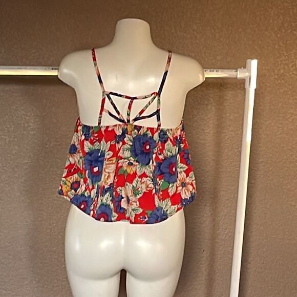 Foreign Exchange floral crop top size small - Picture 3 of 6